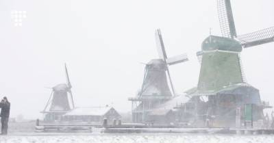 Север Европы накрыл снег. В Нидерландах — самая сильная метель за 10 лет, в Германии отменяют футбольные матчи