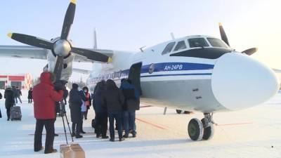 Новости на "России 24". Из ямальского села Красноселькуп вылетел первый за 9 лет самолет