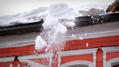 В Алтайском крае четыре человека погибли под снежным завалом