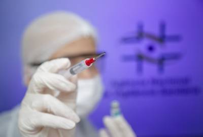 Власти Чехии надеются на регистрацию вакцины "Спутник V" в Евросоюзе