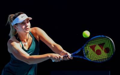 Костюк в упорной борьбе уступила Кудерметовой на Australian Open