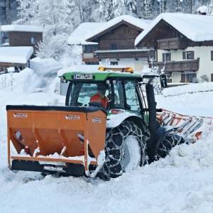 Из-за сильных снегопадов в Германии пострадали девять человек