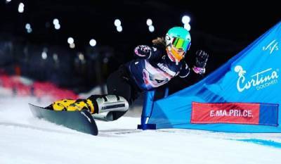 "Королева гор": украинская сноубордистка Данча завоевала "бронзу" в Швейцарии