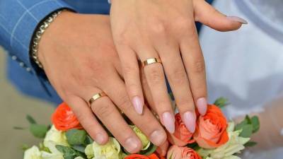 ЗАГСы Башкирии смогут пускать на бракосочетание до 10 гостей