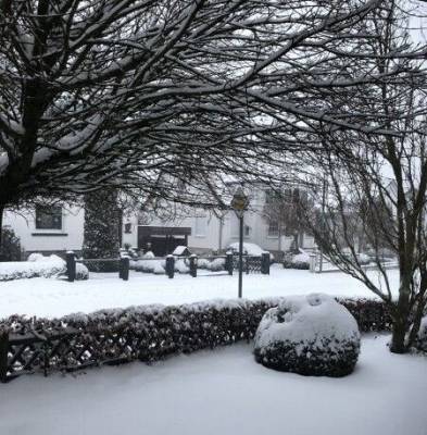 Отменяются занятия в школах и матчи Бундеслиги: на Германию обрушился мощный снегопад