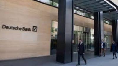 Deutsche Bank впервые с 2014 года получил по итогам года чистую прибыль