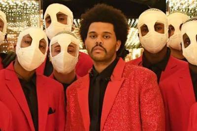 Выступление The Weeknd на Суперкубке-2021 стало поводом для шуток в сети: лучшие мемы