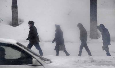 Рекордные снегопады и аномальные морозы: непогода в России не отступает