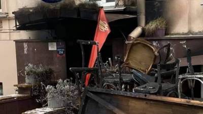 Киевляне собирают деньги, чтобы помочь восстановить сгоревшее кафе "Bistro Bistro"
