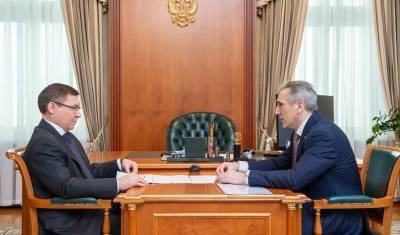 Владимир Якушев и Александр Моор на встрече обсудили безработицу и пандемию в Тюмени