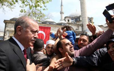 Половина турок поддерживают Эрдогана