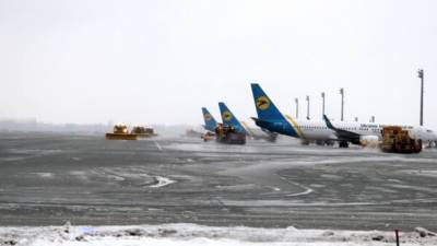Международный львовский аэропорт отменяет рейсы из-за метели