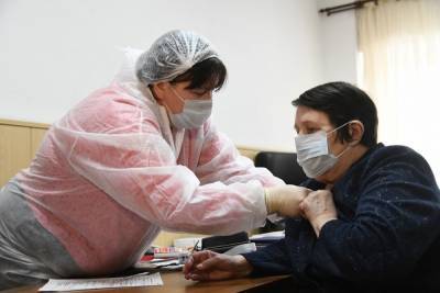 237 волгоградцев заболели коронавирусом за сутки, пятеро скончались