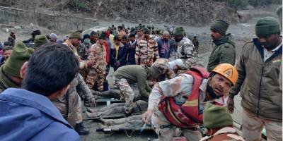 При сходе ледника в Гималаях погибли 18 человек, 200 пропали без вести
