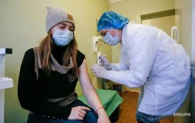 Для бюджетников вакцинацию планируют сделать обязательной