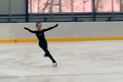 Плющенко подарит ученице IPhone 12 за прыжок на тренировке