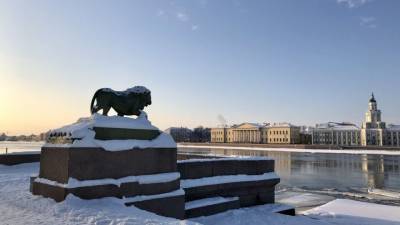 Скандинавский антициклон разогнал облака над Петербургом