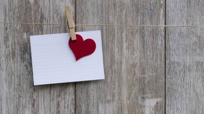 Психолог дала рекомендации по выбору подарка мужчинам на День святого Валентина