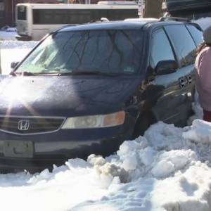 Жительница США провела пять дней в авто, засыпанном снегом