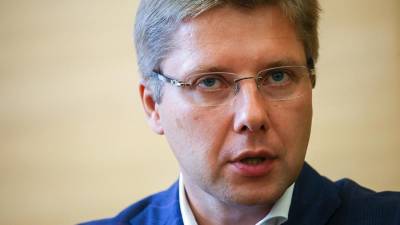 Экс-мэр Риги раскритиковал власти Латвии за запрет российских каналов