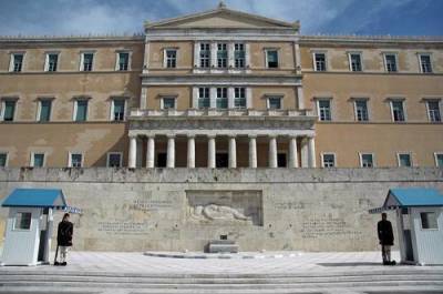 Власти Греции продлили разрешение на въезд 500 граждан России в неделю до 22 февраля