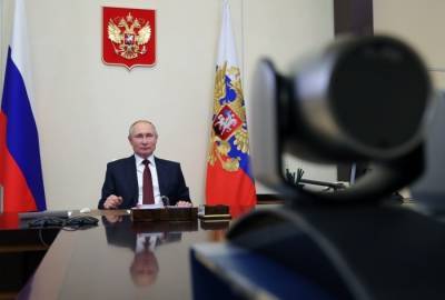 Путин поручил дать Совету по науке допуск к секретным разработкам