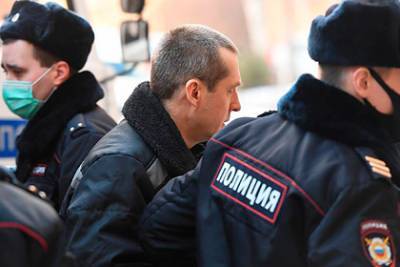 Бывшего полковника-миллиардера Захарченко увезли из СИЗО в больницу
