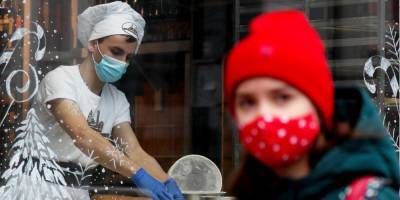 В Украине могут отменить карантин для людей, которые вакцинировались от COVID-19 или уже переболели — Зеленский