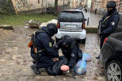 На Львовщине задержали банду наркоторговцев, продававших героин и метадон: фото