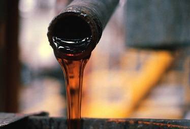 Цены на нефть взлетели выше 60 долларов за баррель