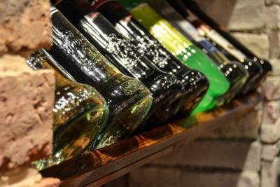В Крыму раскритиковали идею запрета продажи крепкого алкоголя в супермаркетах