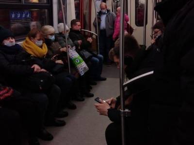 В Петербурге парализовало «оранжевую» ветку метро