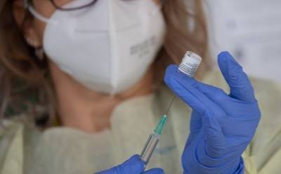 Жители Кипра получили почти 33 000 прививок