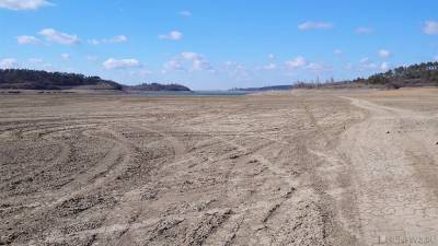 Ялта запаслась водой, а Симферополь допивает последнее