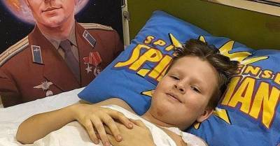 11-летнему россиянину отрезало ноги поездом — он выжил, дружит со звездами и строит планы