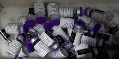 США предоставят Украине спецхолодильники для хранения вакцины Pfizer