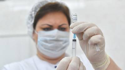Власти Петербурга планируют создать пункты вакцинации от COVID-19 в торговых центрах
