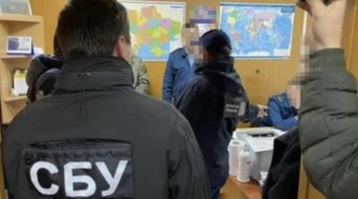 В Одесской области таможенников поймали на взятке