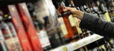 Общественник предложил убрать крепкий алкоголь из продуктовых магазинов