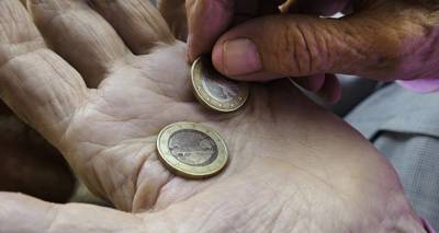 Рижских пенсионеров грабят безработные родственники