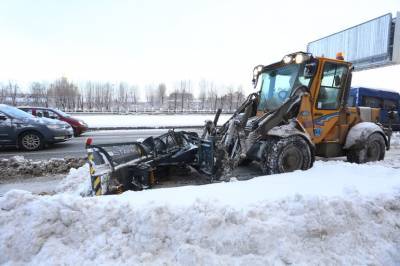 Жилищный комитет оценил качество уборки снега в Петербурге