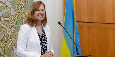 Штаты подарят Украине холодильник для ковид-вакцины