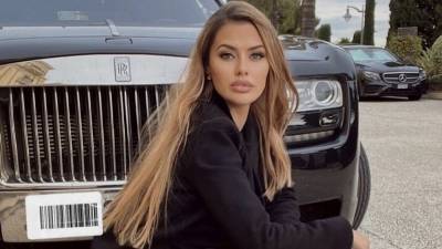 Виктория Боня отправилась по московским салонам красоты