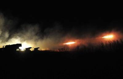 В ДНР неспокойно: украинские боевики применяют тяжёлое вооружение против мирных жителей