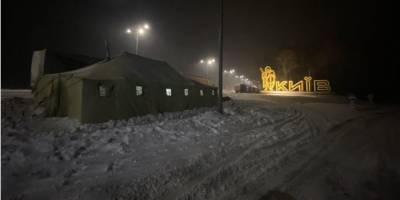 Снегопад в Киеве: спецтехника работает в режиме нон-стоп, Кличко призвал водителей не выезжать в город частным транспортом