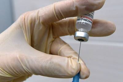 Российский инфекционист оценил важность вакцинации детей от коронавируса