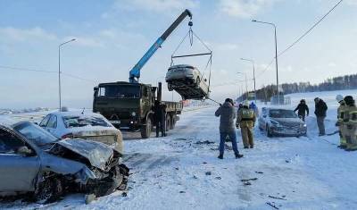 Авария из 20 машин спровоцировала пробку в 3 км на трассе М5 «Урал»