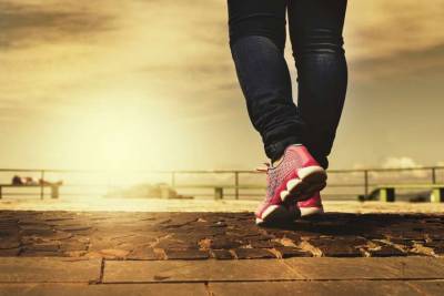 Медики определили необходимое для здоровья количество шагов в день