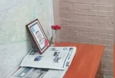 В Петербурге «похоронили» депутата, который требует надбавку к пенсии