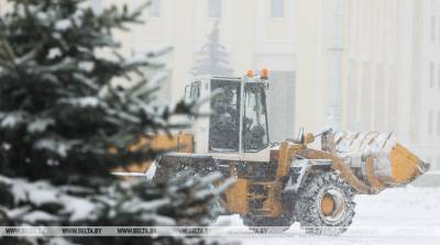 Остановки в движении городского транспорта и большие пробки: снегопад в Минске доставил хлопот
